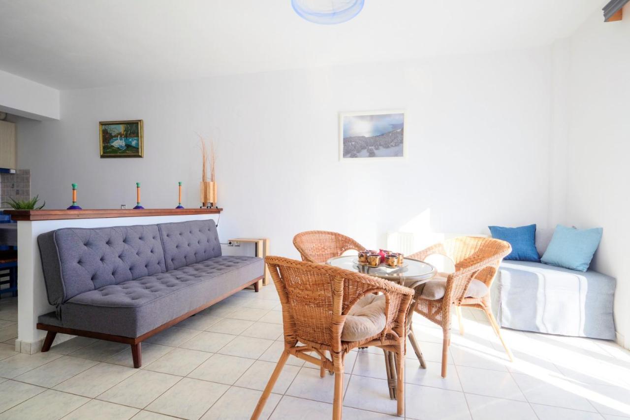 Myrto Apartments Agia Efimia Екстериор снимка